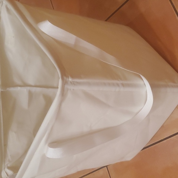 Carpenter Woods Triangular Clothes Hanger Bag - Picture 4 of 4